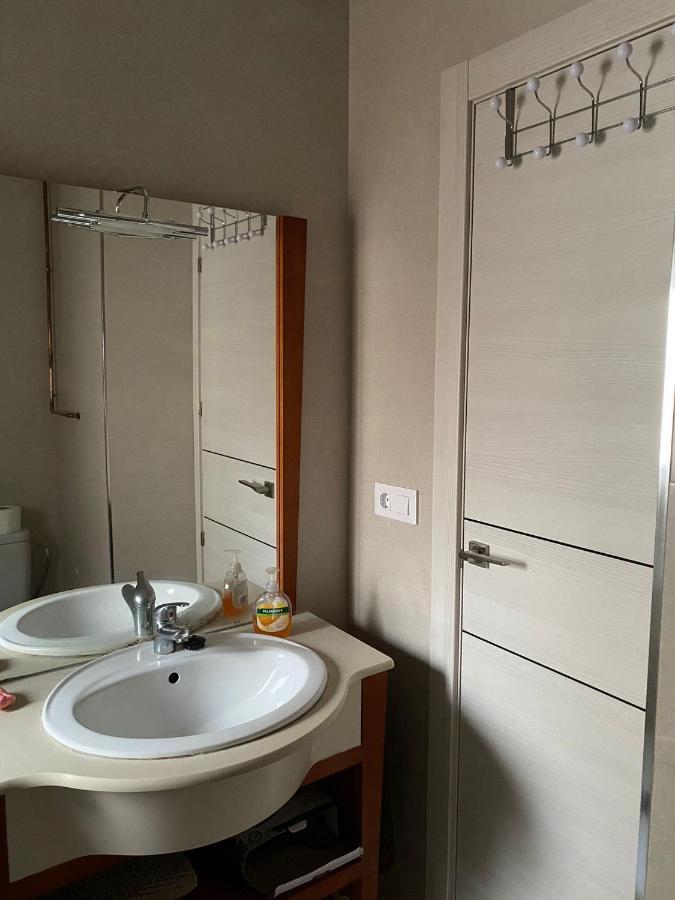 Piso Vivienda Uso Turistico Julio Burell Baeza Reformado Apartment Exterior photo