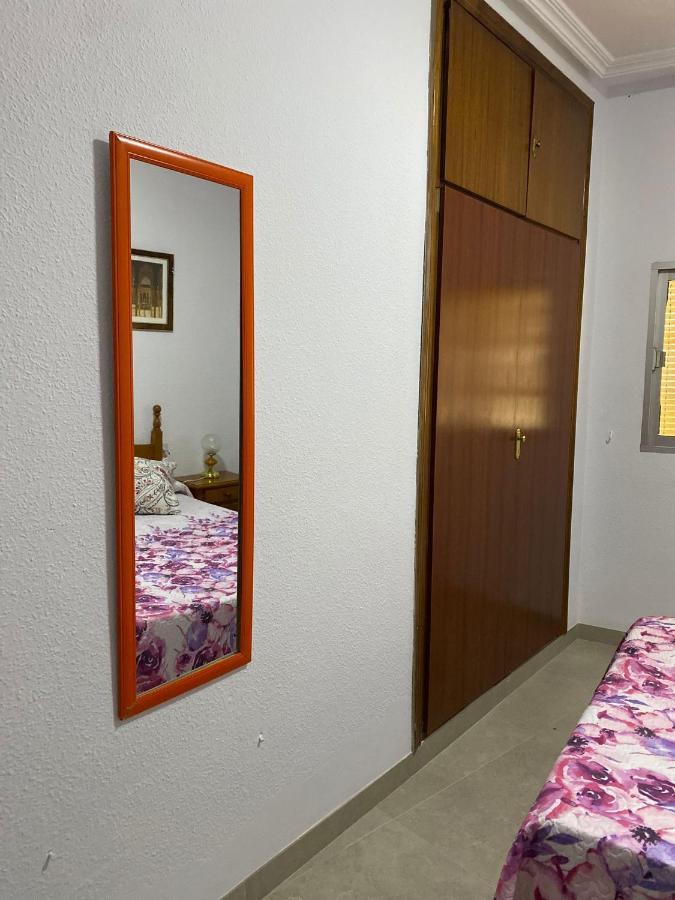 Piso Vivienda Uso Turistico Julio Burell Baeza Reformado Apartment Exterior photo